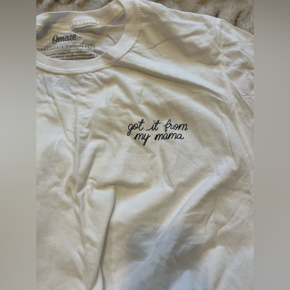 Omaze Women's Graphic Tee - Picture 3 of 5